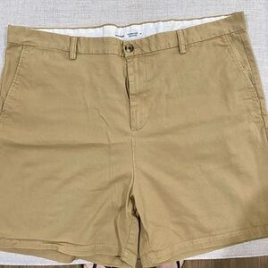 Old Navy Khaki Ultimate Slim Shorts